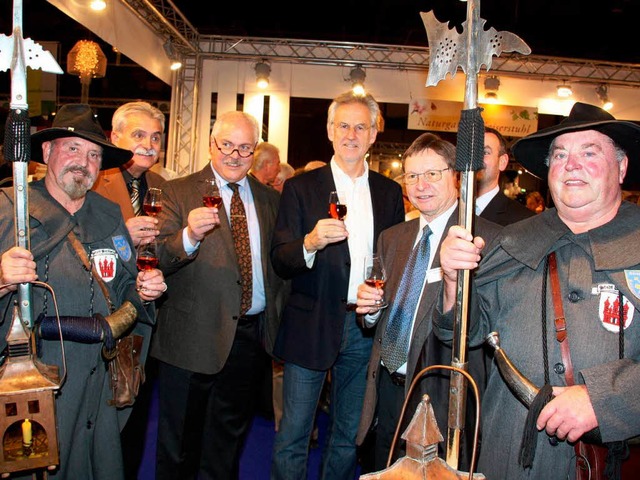 Prost auf den gelungenen Auftritt der ...erstuhl bei der Freiburger Genussmesse  | Foto: Christine Aniol