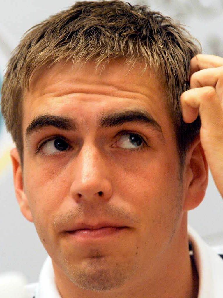 Philipp Lahm muss nach seinem SZ-Interview die höchste Strafe zahlen, die der FC Bayern je verhängt hat. Wohl etwa 30 000 Euro. Philipp Lahm muss nach seinem SZ-Interview die höchste Strafe zahlen, die der FC Bayern je verhängt hat. Wohl etwa 30 000 Euro.