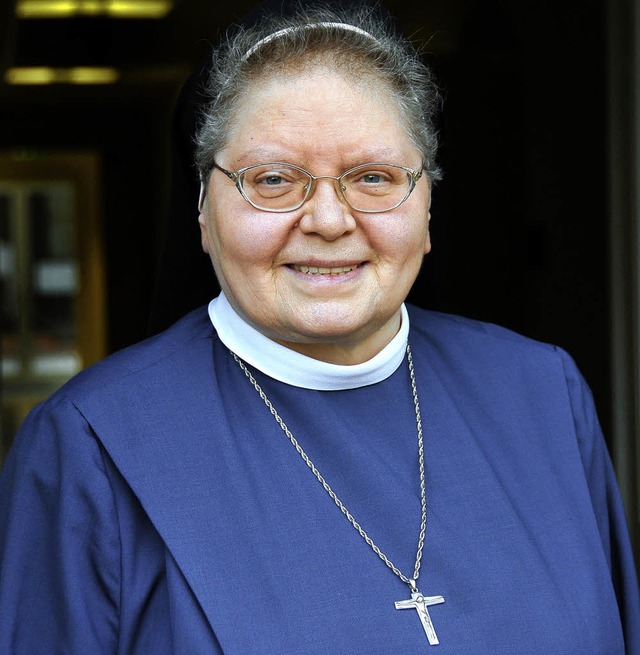 Schwester Edeltraud ist seit 50 Jahren...ie 70-Jhrige im Loretto-Krankenhaus.   | Foto: Ingo Schneider