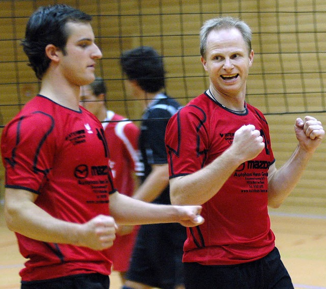 Nicht nach jedem Block ballten die Wei...cha Vollet (rechts) und Nils Drephal.   | Foto: kaufhold