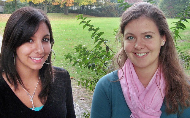 Mira Reichenbach (links) und Helena Ki...Frankreich, wo sie zur Schule gingen.   | Foto: Kiener