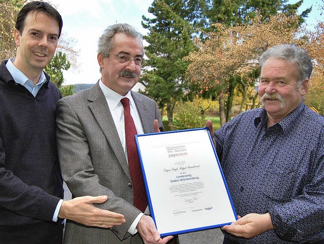 Martin Zahnleiter, Geschftsfhrer Sch...eiter Jrgen Dangl  zur Nominierung.    | Foto: privat