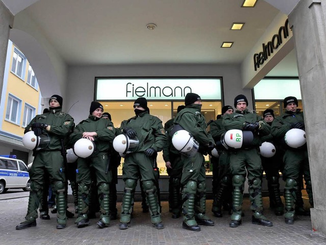 Bei der  Demonstration gegen den Nato-...rd wohl auch am Samstag der Fall sein.  | Foto: Ingo Schneider