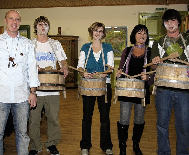 Joe Keller (links) konnte sich bei  de...a Volk, Ilona Grieer und Paul Maier.   | Foto: Freudenthal