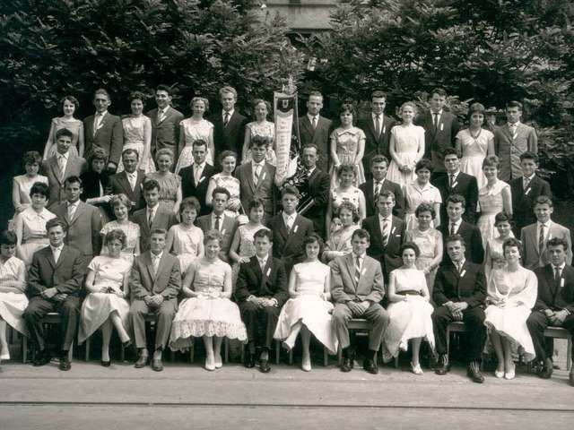 Der Chor im Jahr 1959, als das 50-jhrige Bestehen gefeiert wurde  | Foto: Privat