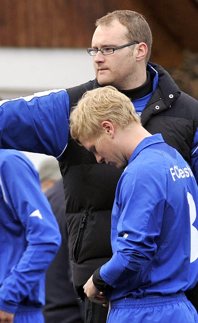 Mit dem Kopf an der Auenlinie  immer ...   Neustadts Trainer Torsten Willmann   | Foto: Patrick Seeger