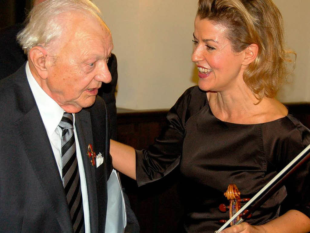Kunstpfarrer Paul Grb erhlt das Bundesverdienstkreuz Erster Klasse mit Spezialgast Anne-Sophie Mutter