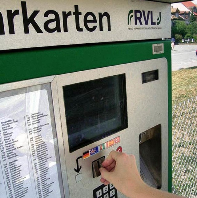 Die Grnen wollen, dass an jeder Haltestelle  ein Fahrkartenautomat steht.   | Foto: Gramespacher