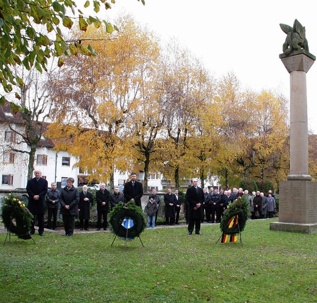 Mehr als nur ein Ritual, vielmehr eine...n Trauerakt auf dem Friedhof Fahrnau.   | Foto: Hans-Jrgen Hege