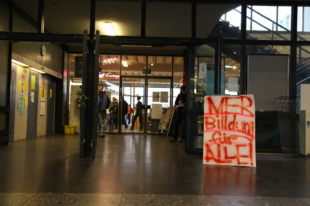 Studentenprotest in Freiburg: Das Audimax der Universitt ist vorerst besetzt.