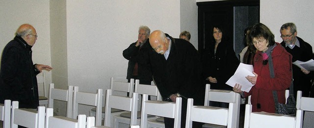 Genau hingeschaut: Der Kirchengemeinde...g der Peter- und-Paul-Kapelle im Dom.   | Foto: Christiane Sahli