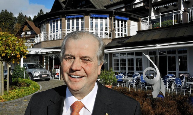 Meinrad Schmiederer  freut sich ber d...restaurant &#8222;Le Pavillon&#8220;.   | Foto: dpa