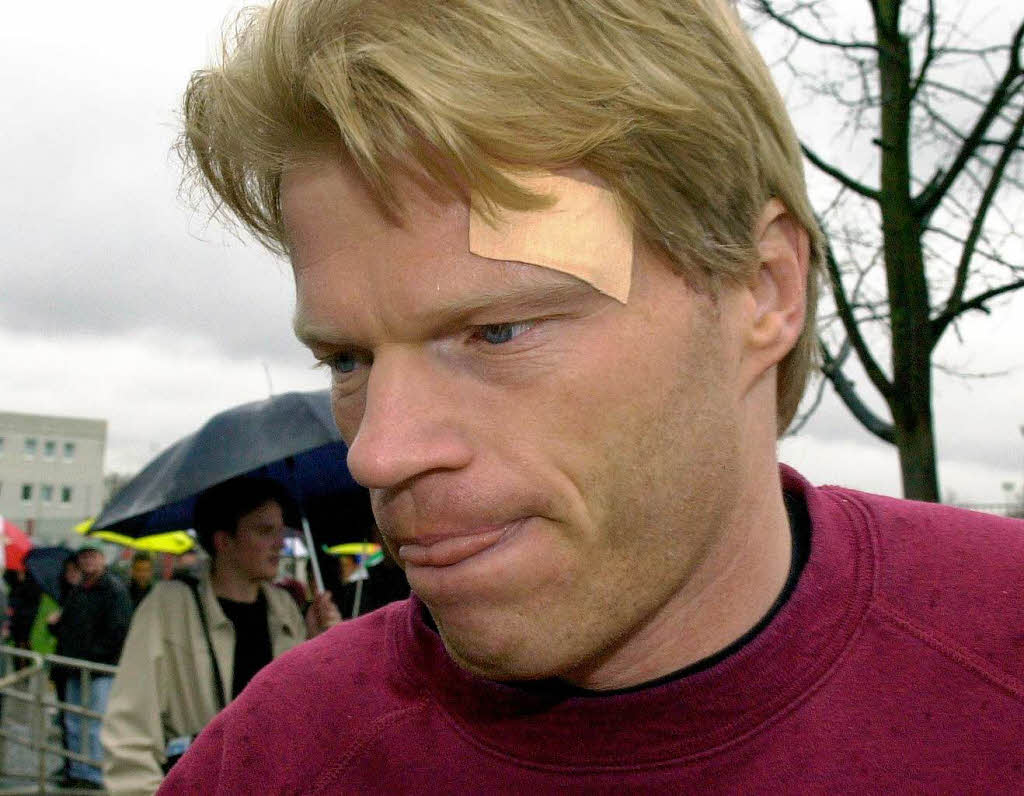 Im Jahr 2000 wurde Oliver Kahn bei einem Spiel in Freiburg von einem Golfball getroffen.