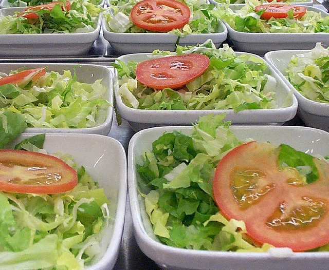 Salat mit Tomate &#8211; und System  | Foto: Katharina Fraunhofer