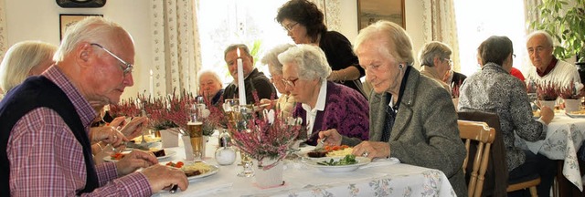 Jede Woche  speisen  rund 50 Senioren in der &#8222;Sonne&#8220;.   | Foto: Frey