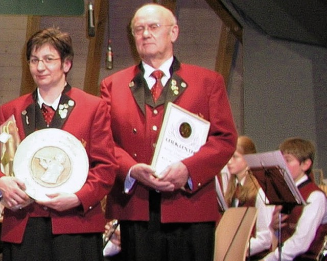 Viktoria Mller und Horst Grenzemann sind Sttzen des Musikvereins Oberbrnd.   | Foto: gert brichta