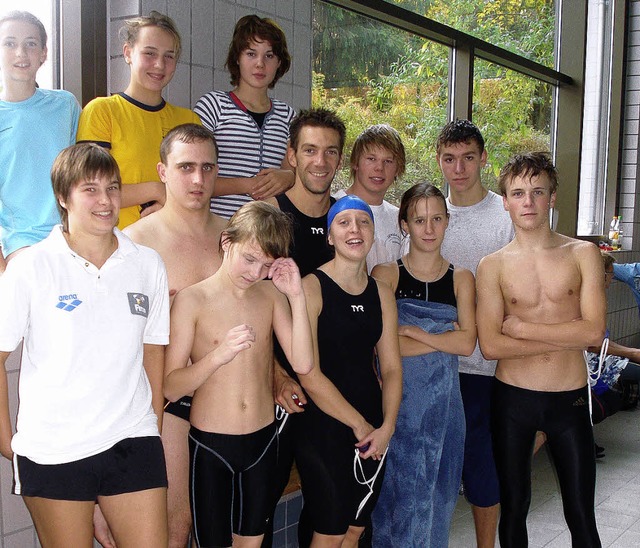 Teilnehmer der Schwimmgemeinschaft Bad...r Deutschen Mannschaftsmeisterschaft    | Foto: privat