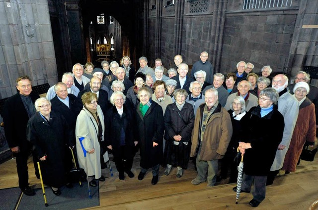 65 Jahre spter: Treffen und Rundgang ...des Freiburger Mnsters gedeckt haben.  | Foto: Thomas Kunz