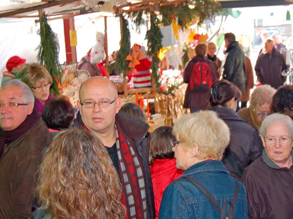 Eindrücke vom Weihnachtsmarkt in Grenzach-Wyhlen Eindrücke vom Weihnachtsmarkt in Grenzach-Wyhlen