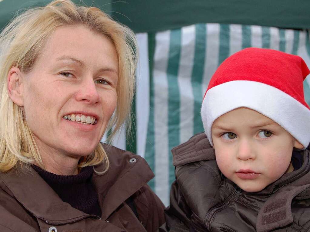 Eindrücke vom Weihnachtsmarkt in Grenzach-Wyhlen Eindrücke vom Weihnachtsmarkt in Grenzach-Wyhlen