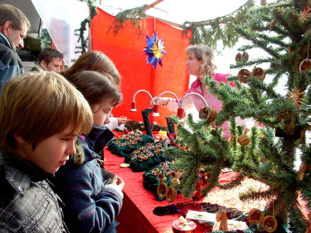 Eindrücke vom Weihnachtsmarkt in Grenzach-Wyhlen Eindrücke vom Weihnachtsmarkt in Grenzach-Wyhlen