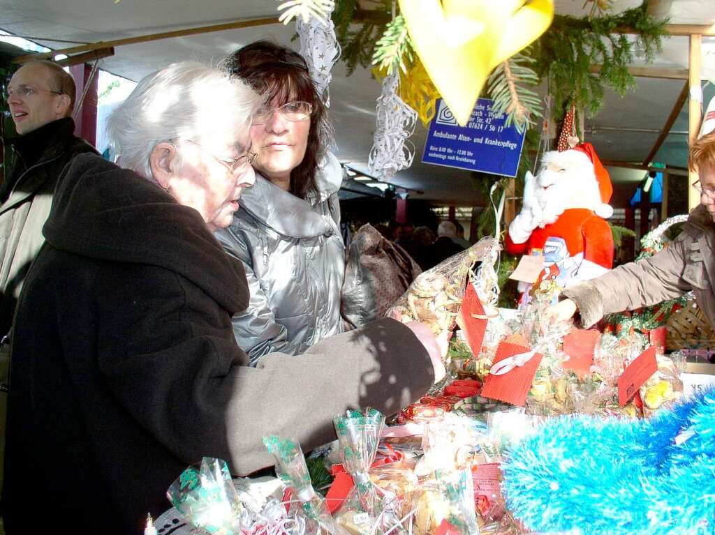 Eindrücke vom Weihnachtsmarkt in Grenzach-Wyhlen Eindrücke vom Weihnachtsmarkt in Grenzach-Wyhlen