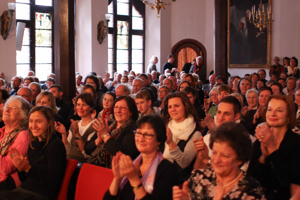 Begeistertes Publikum beim Benefizkonzert.