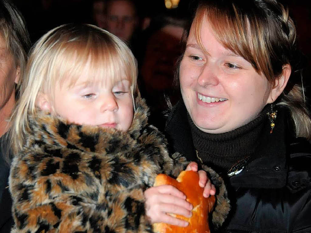 Wie es leuchtet: Kinder und Erwachsene hatten gleichermaen Freude beim Schopfheimer Lichterfest