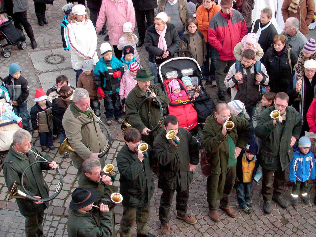 Die Jagdhornblser kndigten den Nikolaus an.