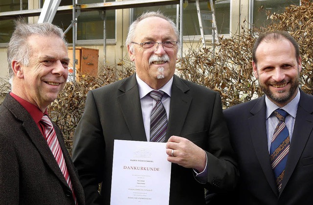 Gewrdigt: Rektor Viktor Witschel (Mit....) und Brgermeister Wolfgang Brucker   | Foto: beschorner