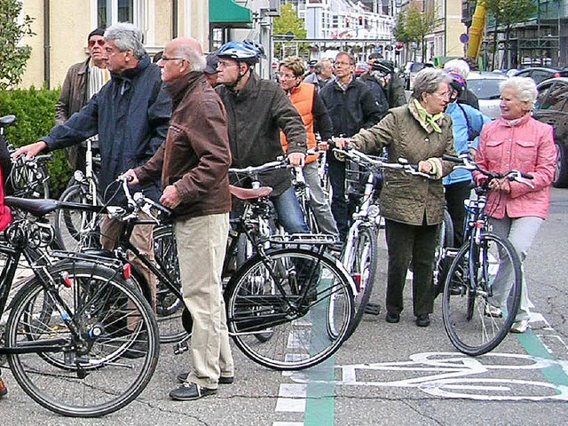 Auf dem Weg zur fahrradfreundlichen Stadt, die IG Velo macht den Praxistest.   | Foto: Claudia Gempp