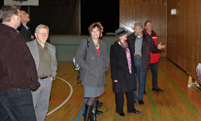 Die Hertener Ortschaftsrte gemeinsam ...tigung in der Hertener Scheffelhalle.   | Foto: Vollmar