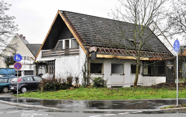 Nicht mehr lange steht diese ehemalige...nburg, weil das Haus abgerissen wird.   | Foto: Mnch