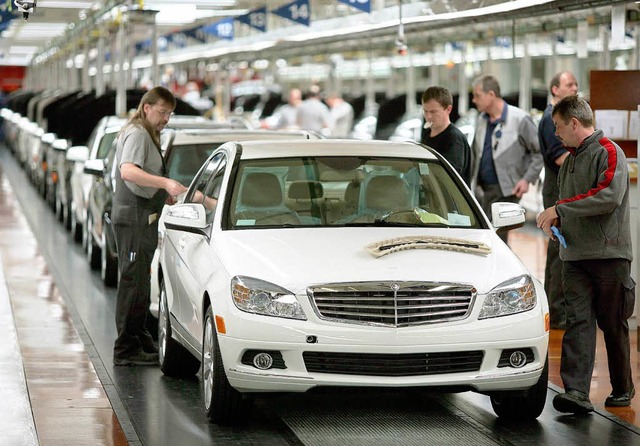 Das Daimler-Werk in Bremen wird in Zukunft das Modell der C-Klasse bauen.  | Foto: dpa