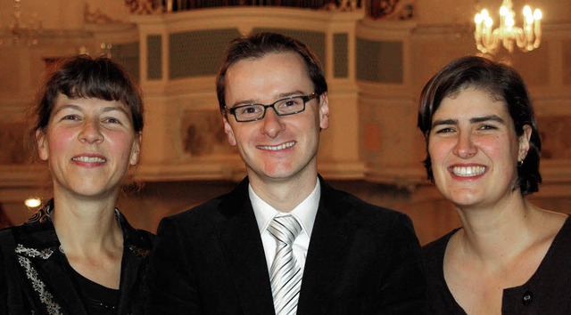 Susanne Rohn, Jochen Bsch  und Karin ...in der Pfarrkirche St. Peter und Paul.  | Foto: Faller