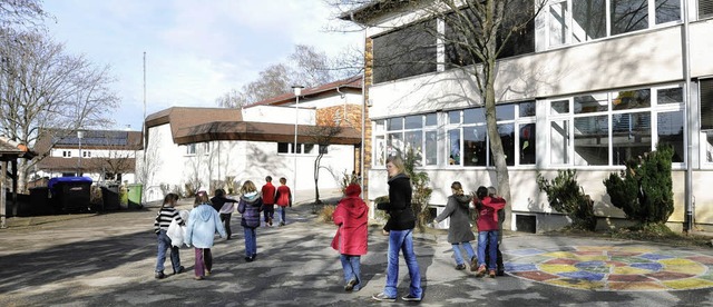 Die Zukunft der Britzinger Grundschule ist ungewiss.   | Foto: Volker Mnch