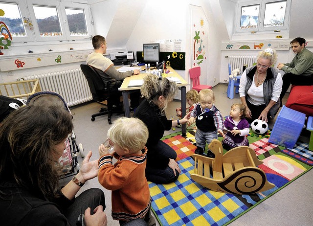 Kinder mit zur Arbeit bringen knnen k...ug und den passenden Raum ist gesorgt.  | Foto: Thomas Kunz