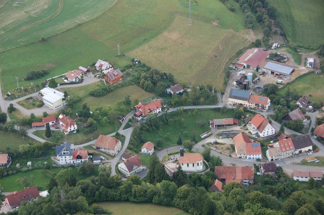 Am geplanten Bau einer Biogasanlage sc... Geister im idyllisch gelegenen Boll.   | Foto: Khnemund