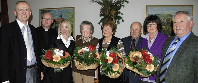 Ehrungen beim Kirchenchor Sasbach nahm.... Ganz links Chorleiter Rainer Knig.   | Foto: Roland Vitt