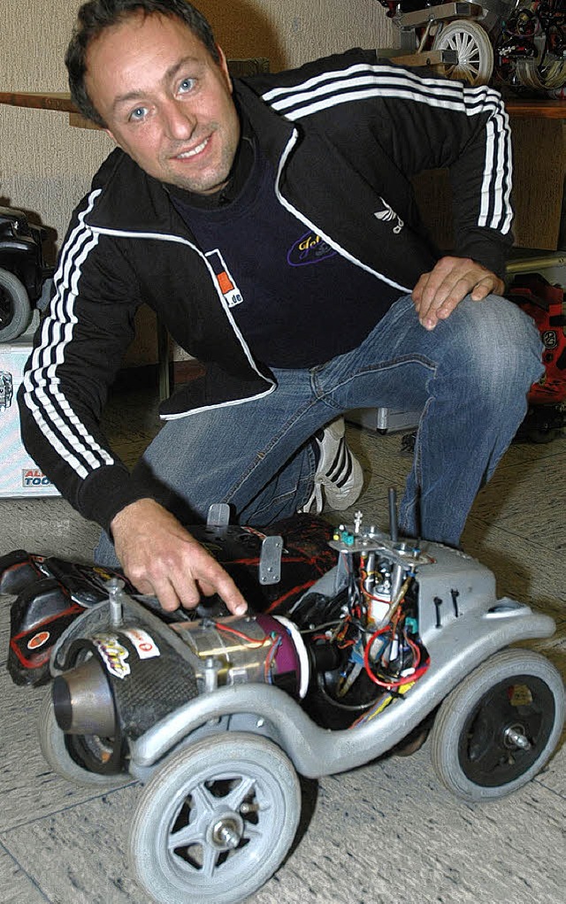 Dirk Auer zeigte bei der Modellbau-Aus... &quot;Bobbycar&quot; mit Jet-Antrieb.  | Foto: Alexander Anlicker