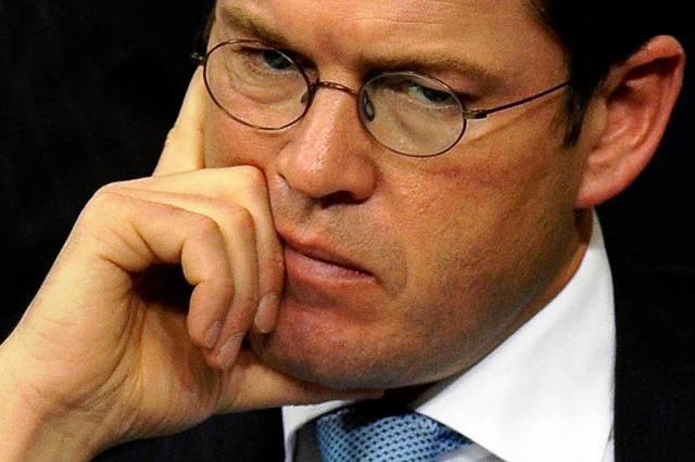 Guttenberg bewertet Luftangriff als unangemessen