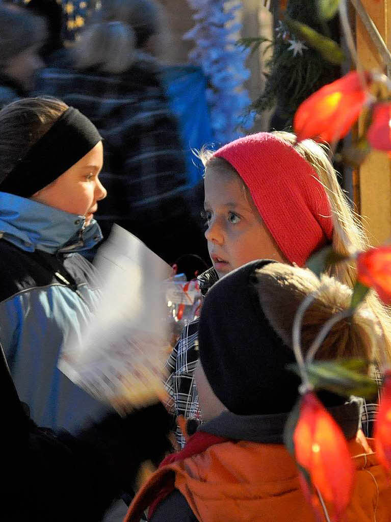 Impressionen vom Lrracher Weihnachtsmarkt