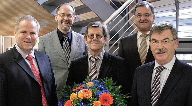 Abschied in den Ruhestand (von links):...tt und Vorstandsmitglied Werner Haist   | Foto: BZ
