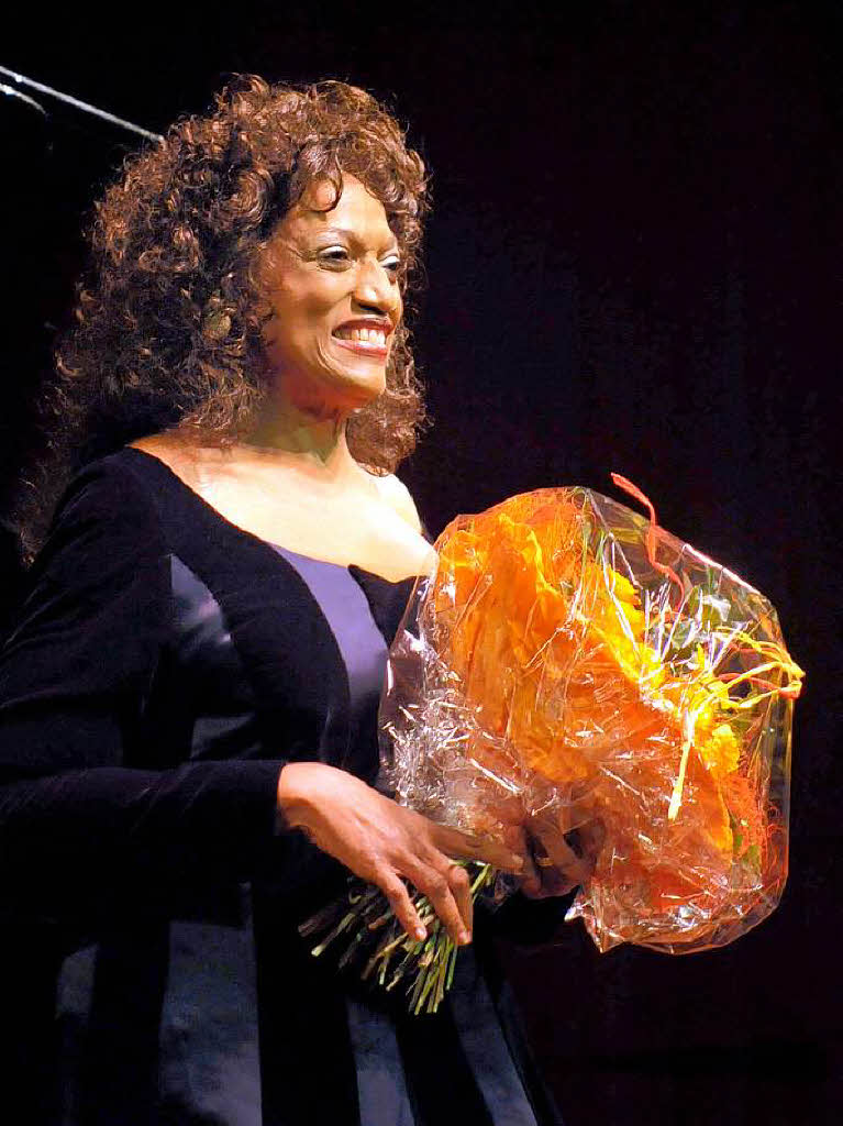 Jessye Norman sang im Konzerthaus Freiburg. Das war Opernstimme mit jazzigen Klngen.