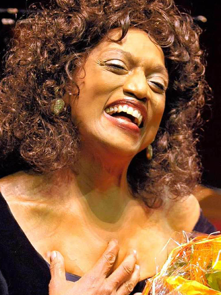 Jessye Norman sang im Konzerthaus Freiburg. Das war Opernstimme mit jazzigen Klngen.