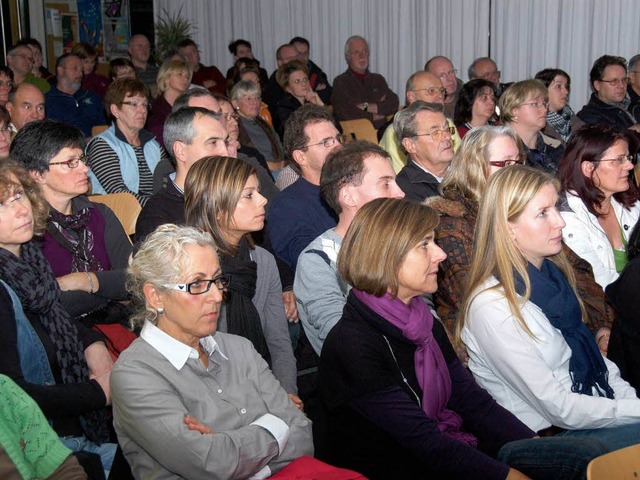 Gut besucht war die Infoveranstaltung zur Zukunft der Hauptschule.  | Foto: Dietmar Noeske