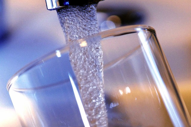 Trinkwasser ist wertvoll, vor allem we...ch  die  Wasenquellen anzapfen.         | Foto: ddp