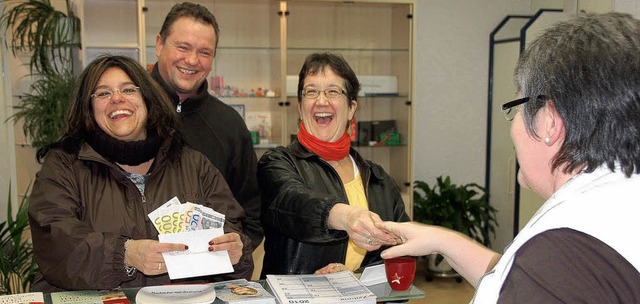 Macher des Narrenblttles Feldberg spenden 800 Euro an  BZ-Weihnachtswunsch  | Foto: Ralf Morys