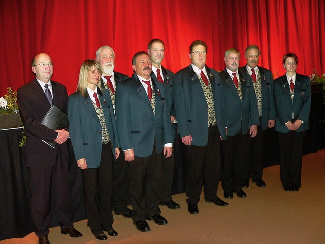 Das  Jahreskonzert   war ein   guter  ... Aktivmitgliedern des   Orchesters.     | Foto: Georg Diehl