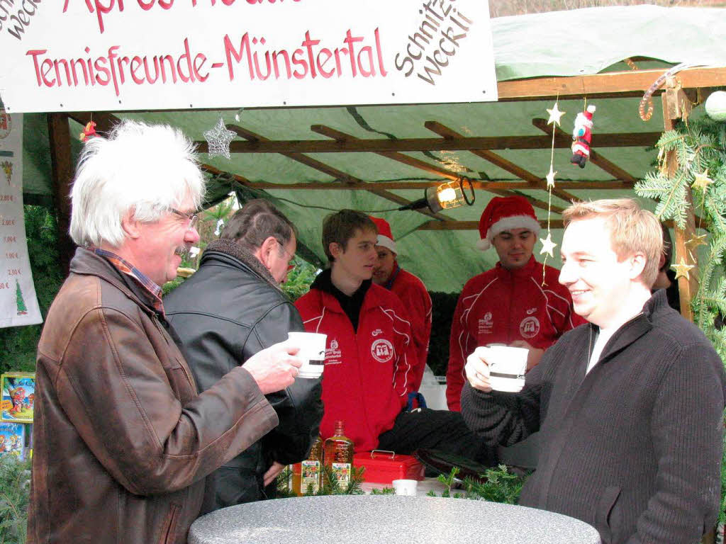 Lockte wieder viele Besucher an: Schwarzwälder Weihnachtmarkt im Münstertal Lockte wieder viele Besucher an: Schwarzwälder Weihnachtmarkt im Münstertal